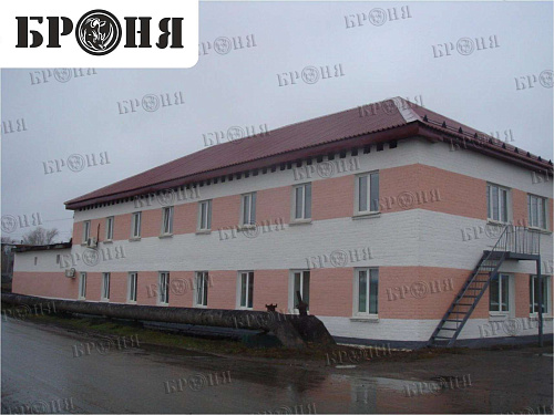 Insulation Bronya on the facade of the administrative building of the Sverdlovsk railway