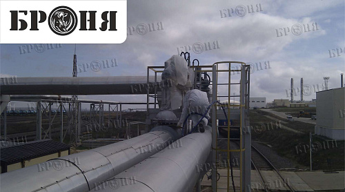 The application of the thermal insulation of Bronya on the steel gate valve of steam line, ZAO "TAMANNEFTEGAS" in the Krasnodar Krai (photo)