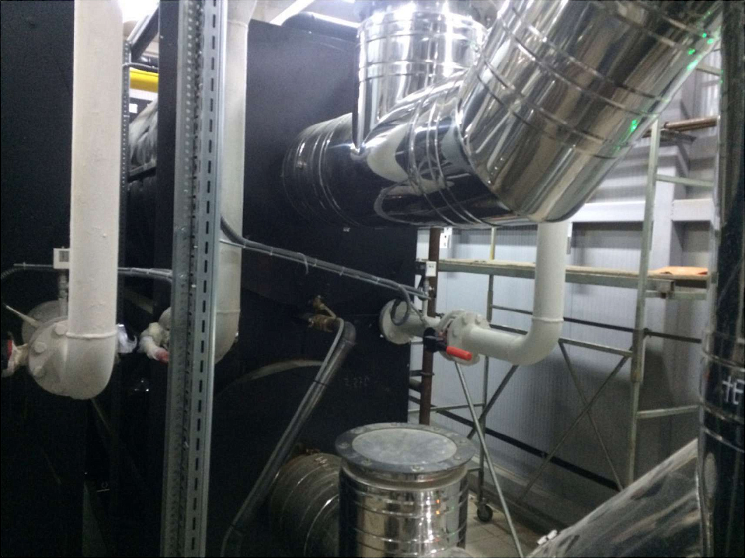  Moscow, pipeline of the autonomous boiler house of the production base of MOSGAZ JSC