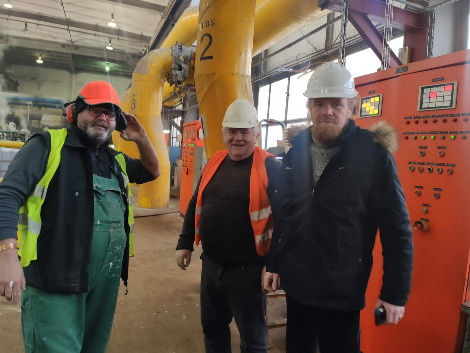 Bronya Classic + NF on the superheated steam pipeline of the TPP in Warsaw, Poland (photo+video)