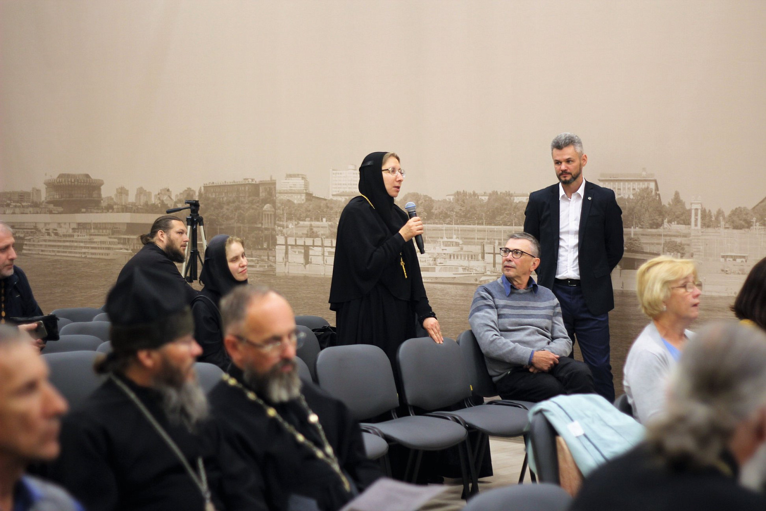 Теплоизоляция Броня на научно-практическом семинаре «Особенности технологии восстановления ограждающих конструкций и нормализация температурно-влажностного режима храмовой архитектуры» г. Волгоград 
